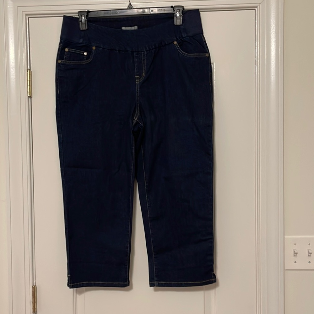 Woman within size 18 stretch Capri style jeans